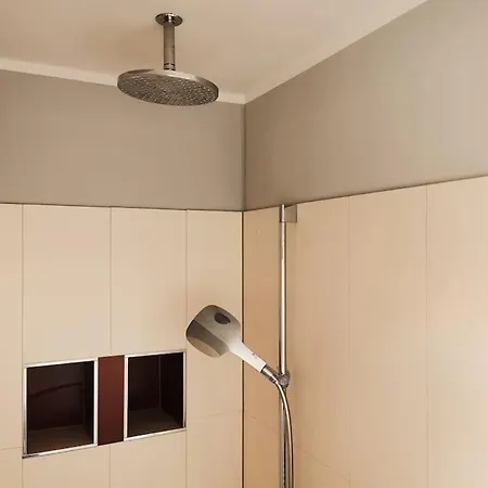 Διαμέρισμα Luxus Mit Blick Ueber Im Zentrum